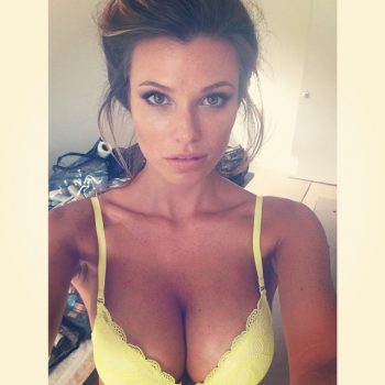 Ghjulia - Bavois - Vaud | Milf