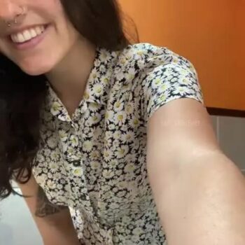 Oxanne - Caux - Vaud | Milf